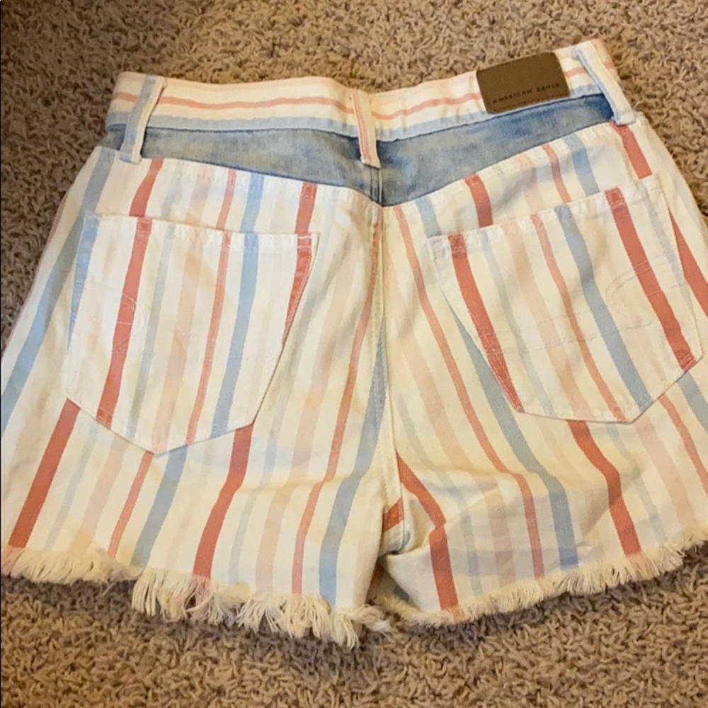 Shorts - Picture 2 of 3